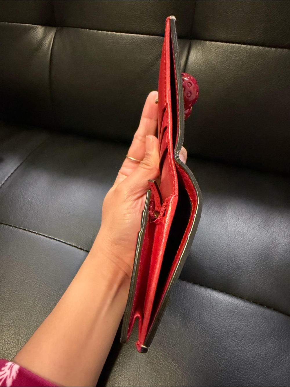 Authentic GUCCI cherry bifold wallet - Picture 7 of 12